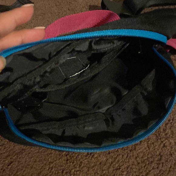 Addidas belt bag/ bum bag - Picture 12 of 16